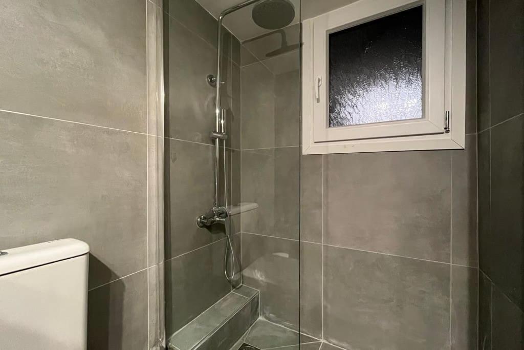 Pame Rentals - Ideal For 2 In Pagrati Atena Exterior foto